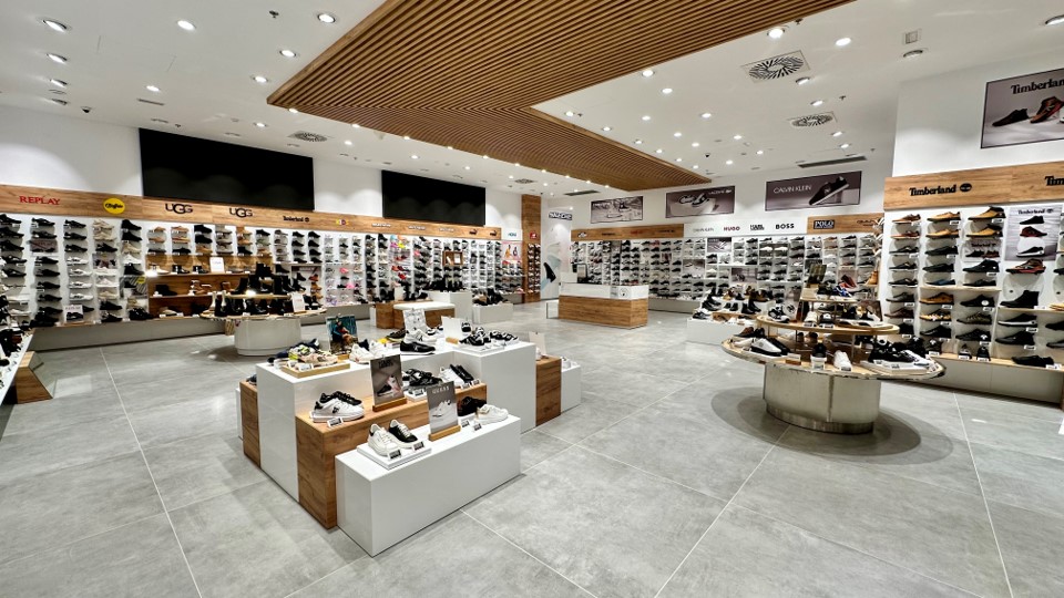 Office Shoes fait un pas vers l’avenir de la vente au détail grâce aux étiquettes électroniques de gondole